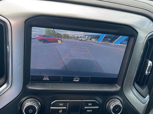 Used 2021 Chevrolet Silverado 1500 LT AWD/4WD image 14
