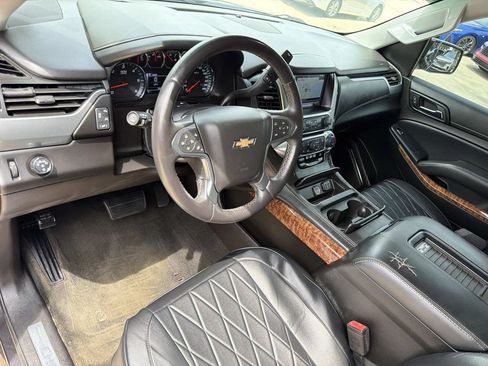 Used 2017 Chevrolet Tahoe Premier RWD image 18