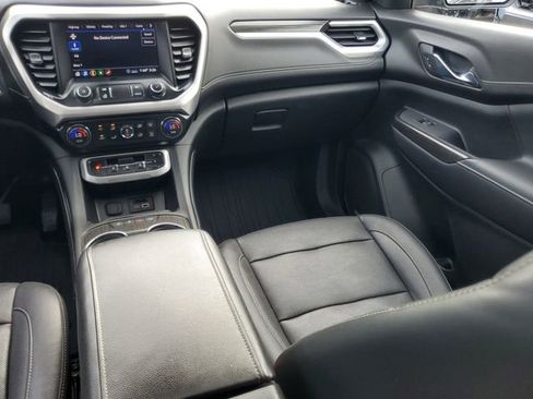 Used 2020 GMC Acadia SLT w/ Driver Alert Package II image 15