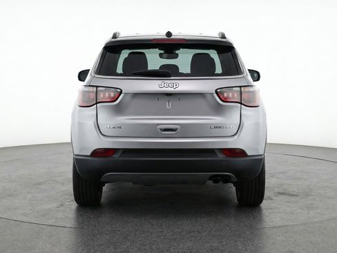 Used 2025 Jeep Compass Limited AWD/4WD image 7