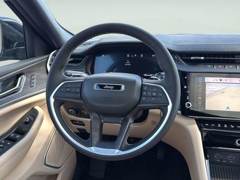 New 2026 Jeep Grand Cherokee Limited image 15