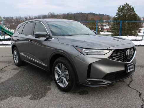 New 2026 Acura MDX SH-AWD image 2