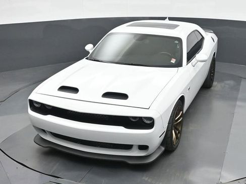 Used 2021 Dodge Challenger R/T Scat Pack RWD image 29