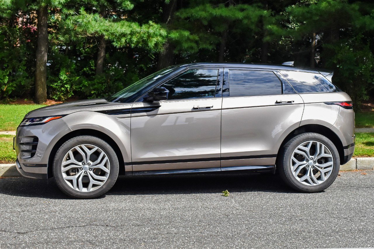 Used 2022 Land Rover Range Rover Evoque R-Dynamic SE AWD/4WD image 4
