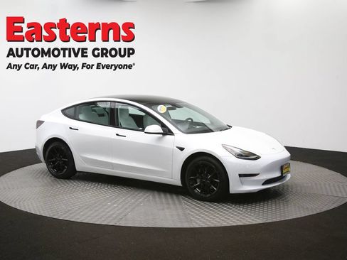 Used 2023 Tesla Model 3 Standard Range RWD image 42