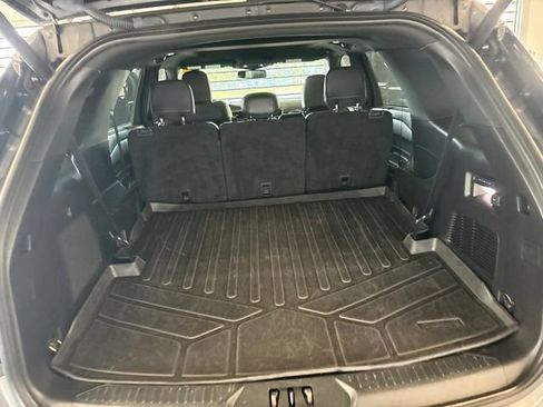 Used 2021 Ford Explorer ST w/ Equipment Group 401A AWD/4WD image 18