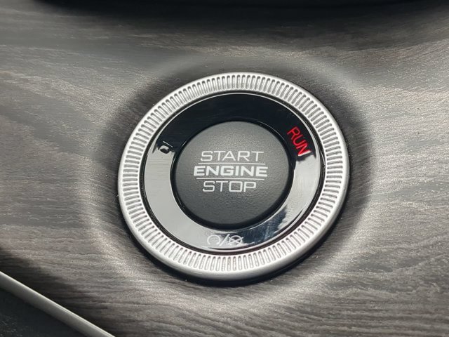 Used 2021 Jeep Grand Cherokee L Limited RWD image 38