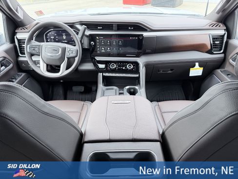 New 2026 GMC Sierra 2500 Denali w/ Denali Reserve Package AWD/4WD image 9