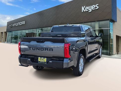 Used 2023 Toyota Tundra SR5 w/ SR5 Convenience Package AWD/4WD image 4