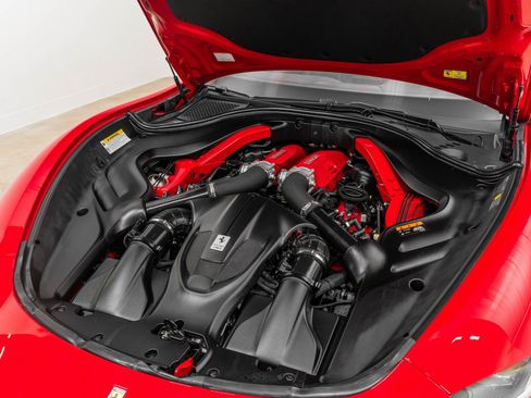 Certified 2025 Ferrari Roma Base image 43