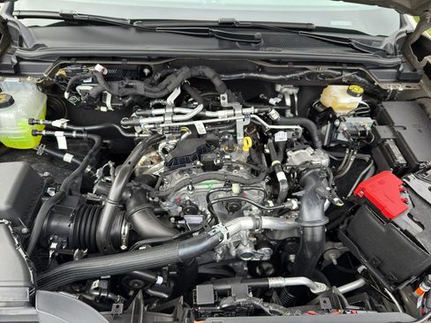 New 2025 Ford Ranger Lariat w/ FX4 Off-Road Package image 36