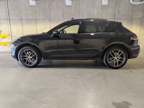 Used 2025 Porsche Macan image 2