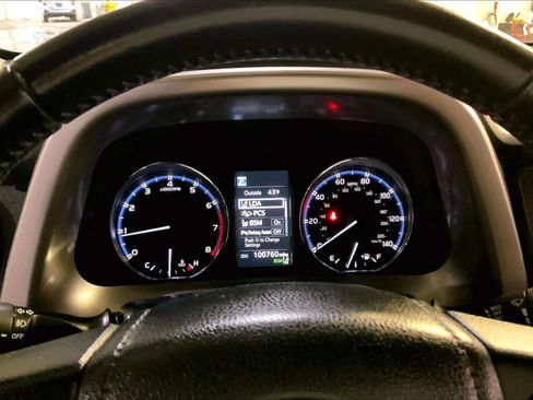 Used 2017 Toyota RAV4 Limited w/ All Weather Liner Package image 26