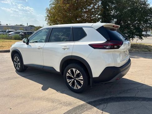 Used 2023 Nissan Rogue SV AWD/4WD image 4