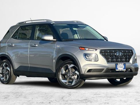 New 2026 Hyundai Venue SEL image 2