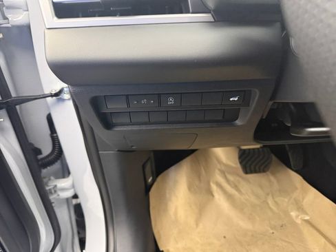 New 2026 Mitsubishi Outlander Trail Edition AWD/4WD image 29