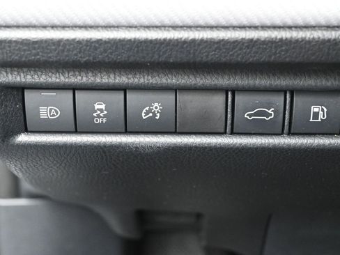 Certified 2025 Toyota Camry SE w/ Convenience Package image 14