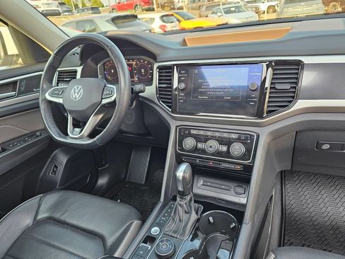 Used 2022 Volkswagen Atlas SEL Premium AWD/4WD image 11