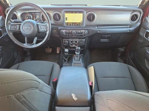 Used 2021 Jeep Gladiator Willys image 18
