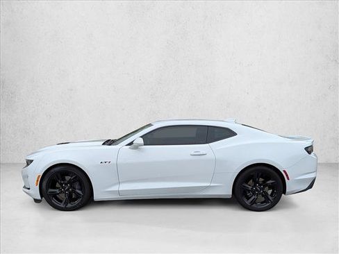 Used 2021 Chevrolet Camaro LT w/ RS Package image 8