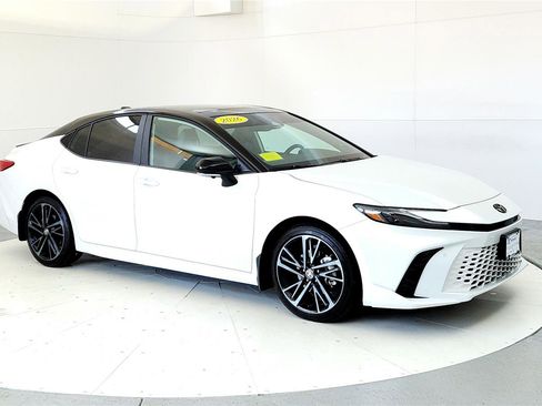 Used 2026 Toyota Camry XSE w/ Premium Plus Package AWD/4WD image 7