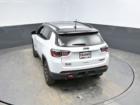 Used 2026 Jeep Compass Trailhawk w/ Sun, Sound & Navigation Group image 46