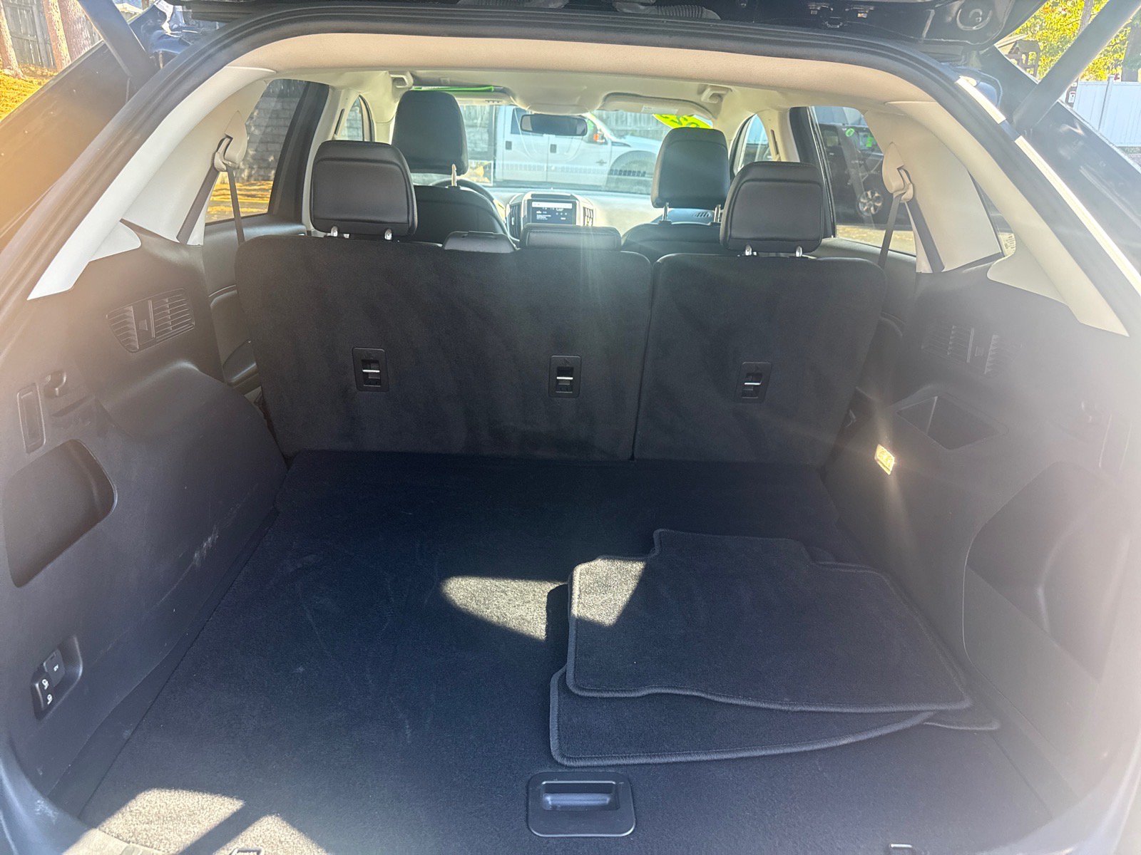 Used 2023 Ford Edge SEL w/ Convenience Package AWD/4WD image 9