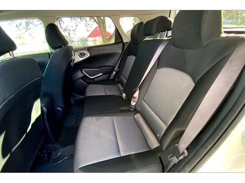 Used 2024 Kia Soul LX w/ Option Group 015 image 25