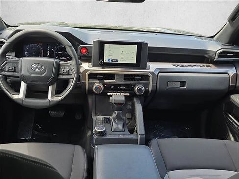 Certified 2024 Toyota Tacoma TRD Off-Road AWD/4WD image 20