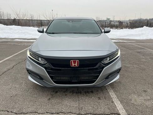 Used 2018 Honda Accord Sport image 2