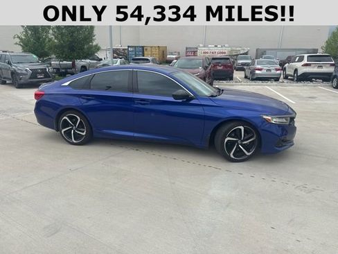 Used 2022 Honda Accord Sport image 2