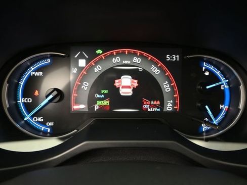 Used 2025 Toyota RAV4 LE image 7