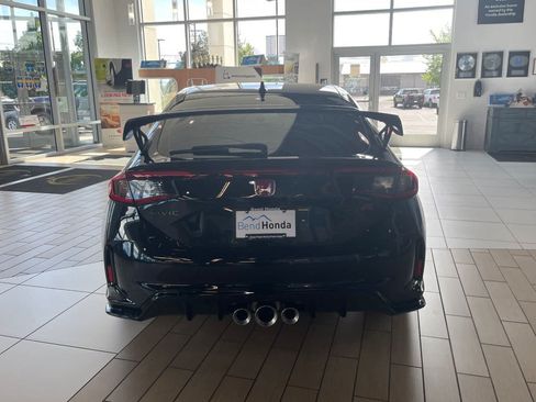 Used 2026 Honda Civic Type R image 4
