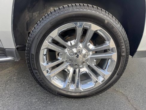 Used 2017 GMC Yukon XL SLT w/ Premium Edition image 20