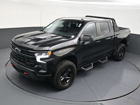Used 2022 Chevrolet Silverado 1500 LT Trail Boss AWD/4WD image 14