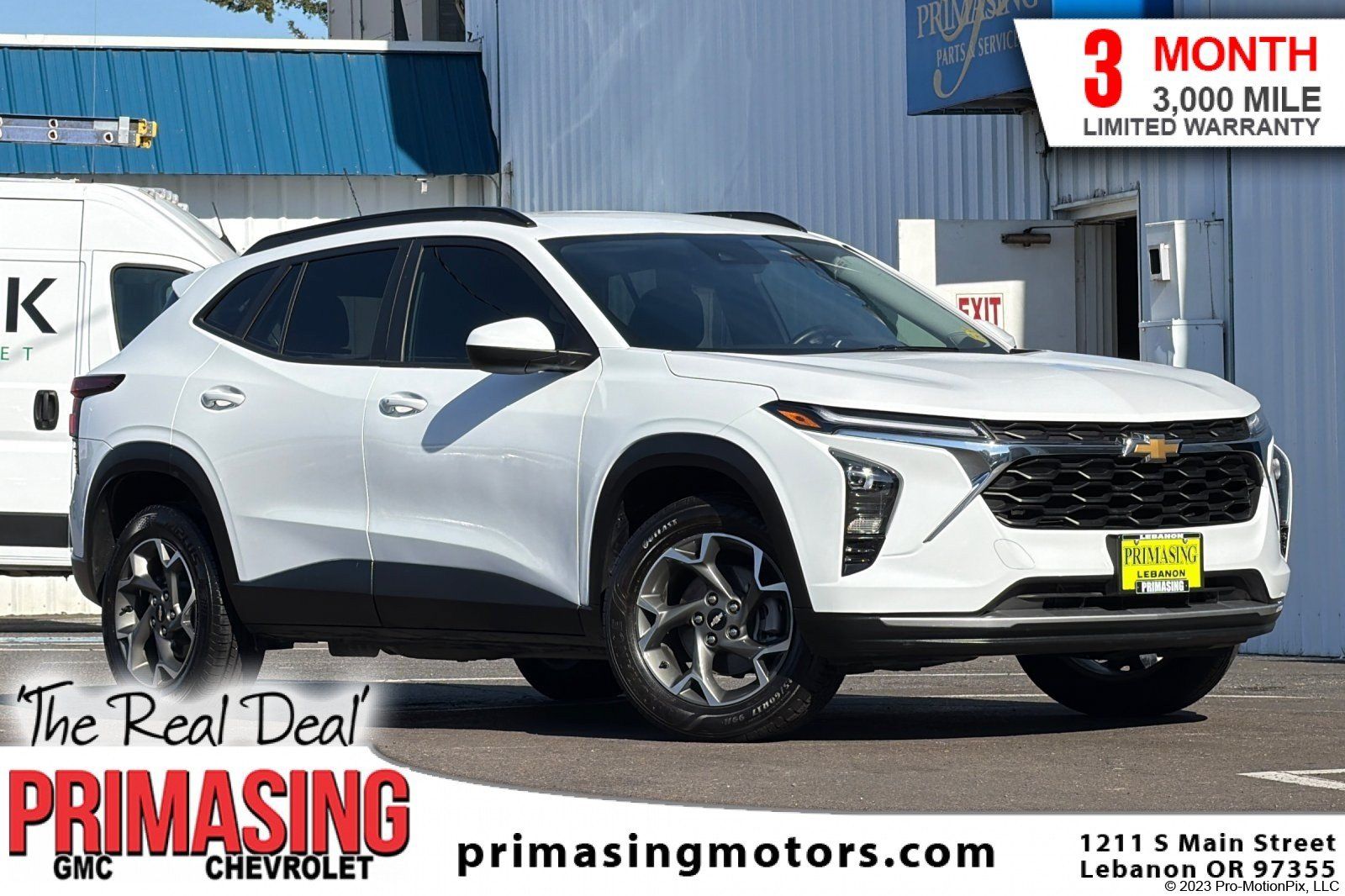Used 2025 Chevrolet Trax LT w/ Driver Confidence Package FWD image 1