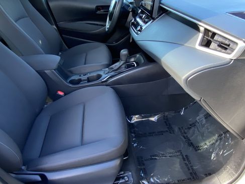 Certified 2025 Toyota Corolla LE image 10