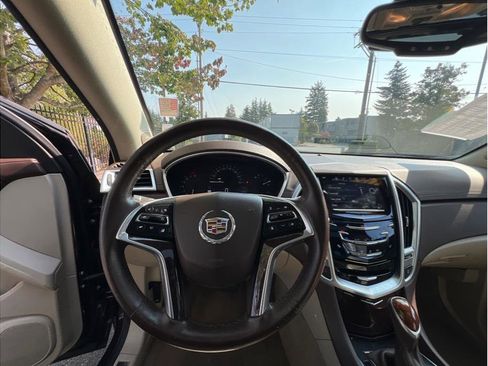Used 2016 Cadillac SRX Luxury w/ Driver Awareness Package image 8