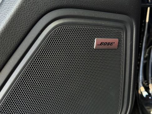 Used 2019 Porsche Macan AWD/4WD image 28