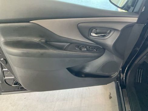 Used 2024 Nissan Murano SV w/ SV Midnight Edition Package FWD image 5