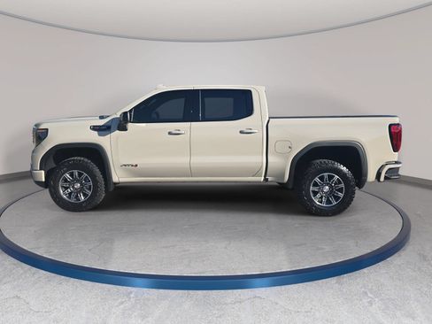 Used 2026 GMC Sierra 1500 AT4 w/ AT4 Premium Package AWD/4WD image 8