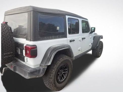 Used 2025 Jeep Wrangler Unlimited Rubicon w/ XTREMEE 35" Tire Package AWD/4WD image 11