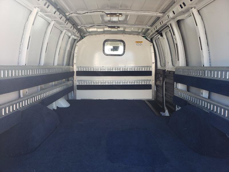 Used 2019 Chevrolet Express 2500 RWD image 10