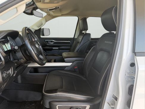 Used 2022 RAM 1500 Laramie AWD/4WD image 9