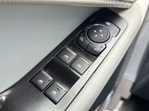 New 2025 Ford Explorer Active w/ Active Comfort Package image 18