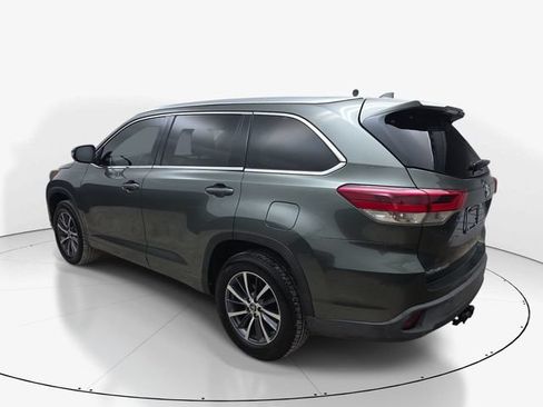 Used 2017 Toyota Highlander XLE FWD image 8