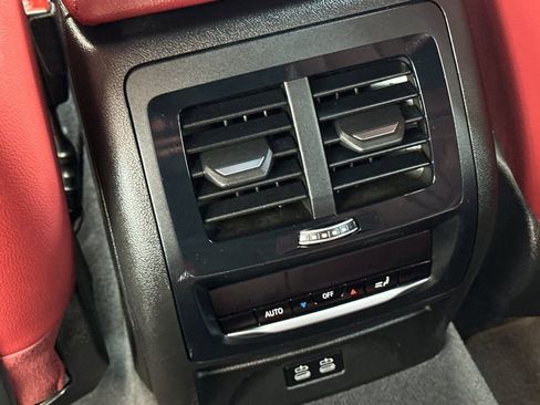 Used 2022 BMW X3 xDrive30i w/ Convenience Package w/ZPA image 13