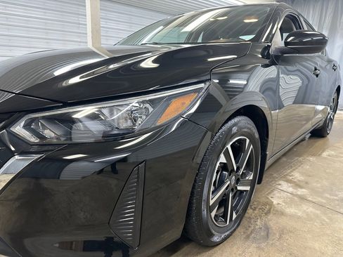 Used 2025 Nissan Sentra SV w/ All-Weather Package image 29