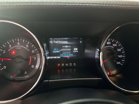 Used 2017 Ford Mustang Coupe RWD image 15