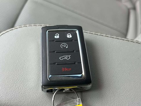 Used 2024 Jeep Wagoneer Series II w/ Flexible Seating Group RWD image 40